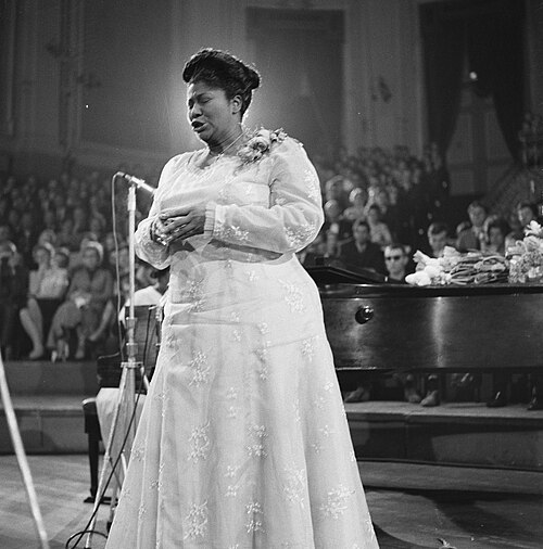 A ancestralidade afro-americana na voz de Mahalia Jackson