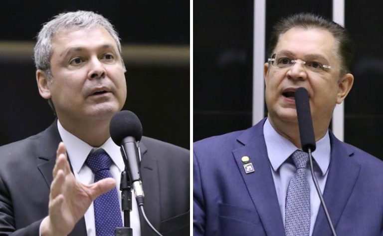 Lindbergh Farias e Sóstenes Cavalcante discursando no plenário