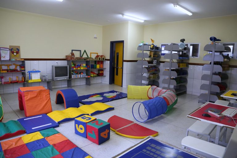 Centro Municipal de Educação Infantil Professora Dirce Miziara, em Uberaba (MG))