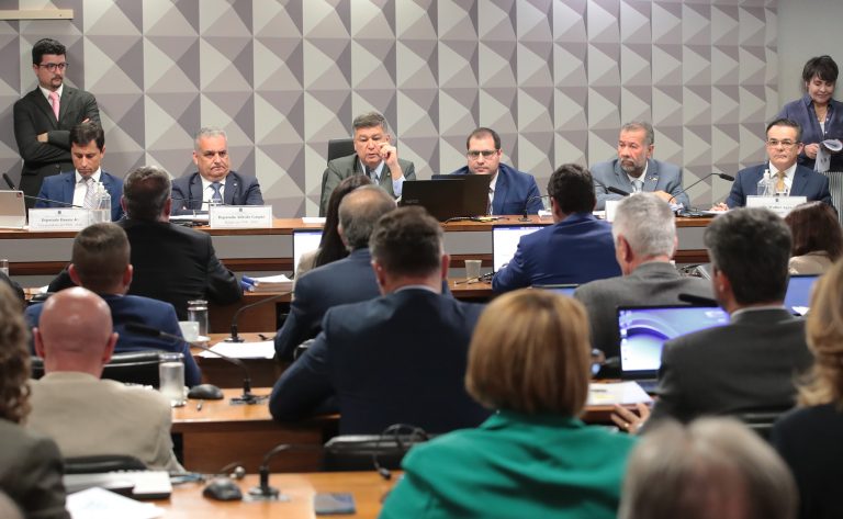 Reunião da Comissão Parlamentar Mista de Inquérito do INSS, no Senado