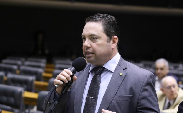 Comissão aprova projeto que suspende portaria sobre rastreabilidade de agrotóxicos