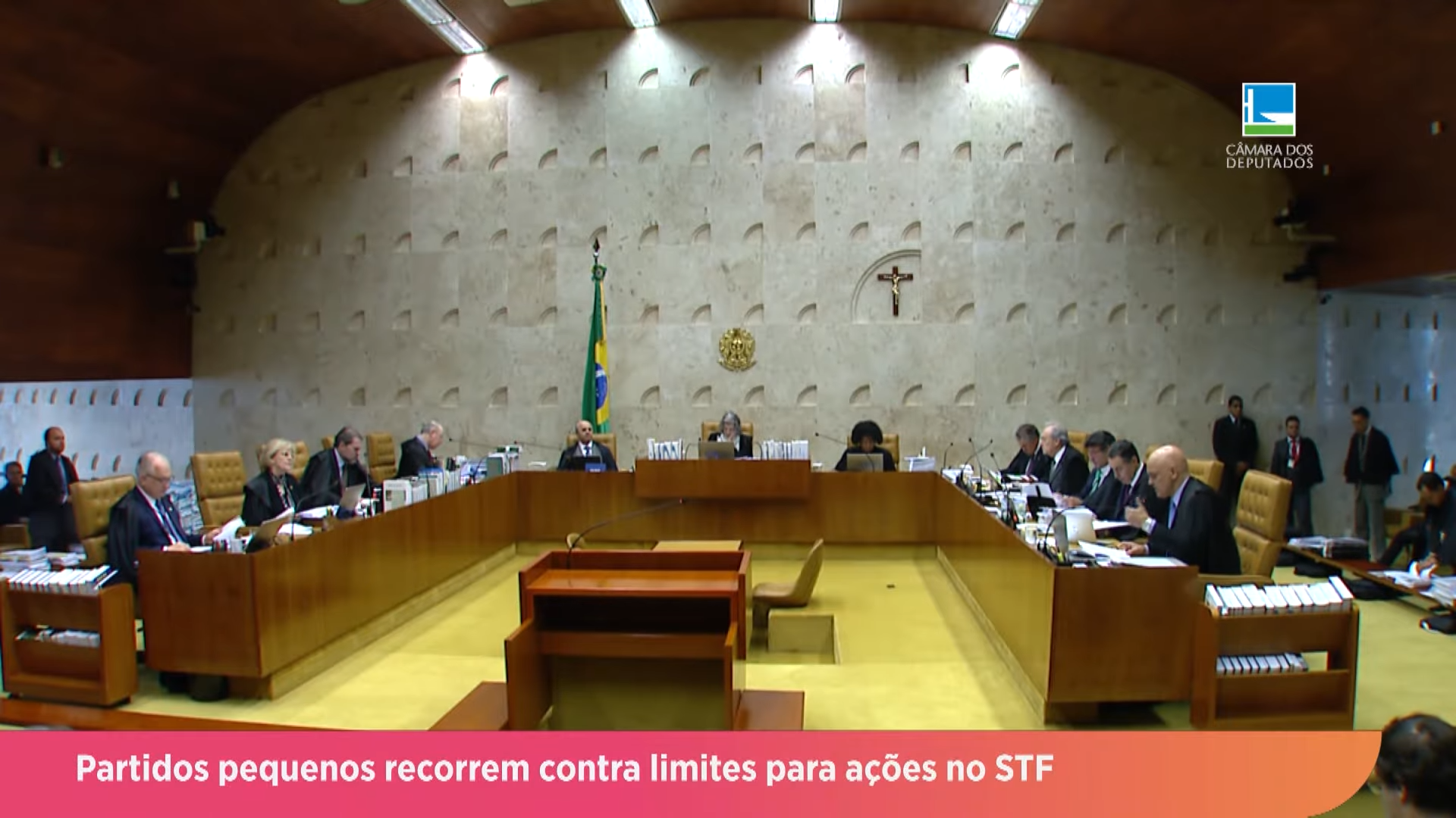 Partidos pequenos recorrem contra limites para ações no STF