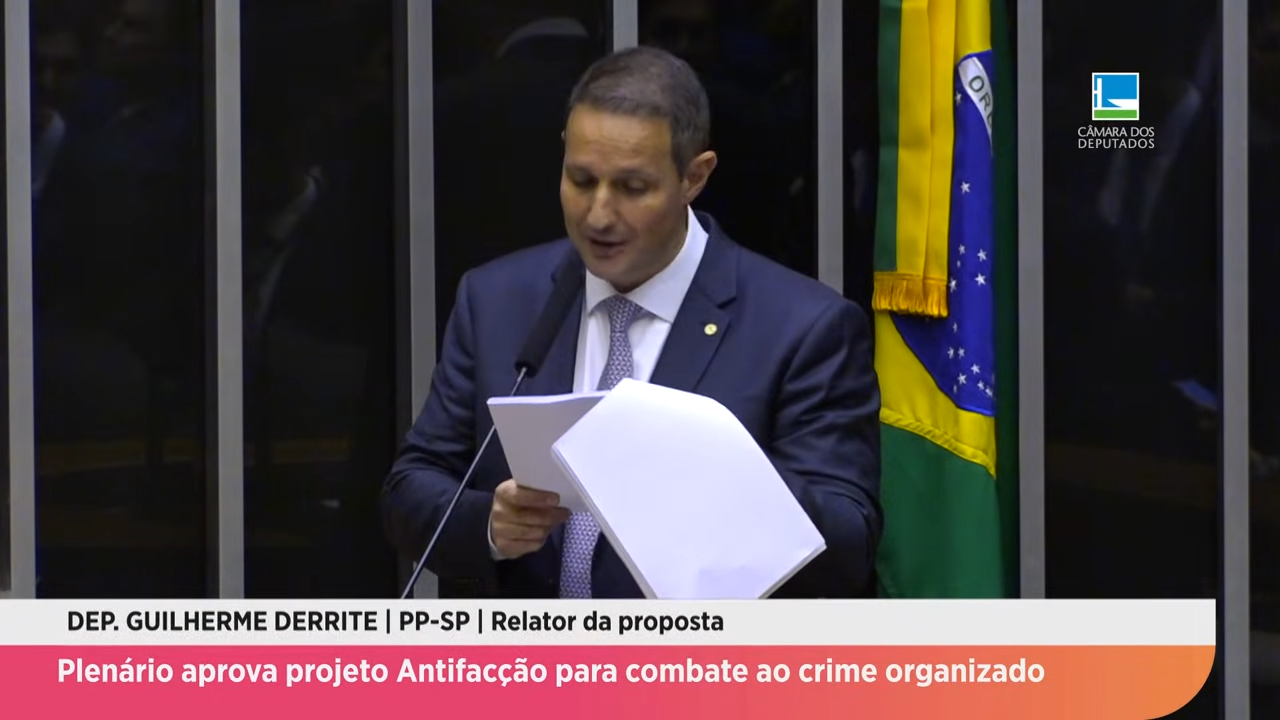 Plenário aprova projeto antifacção para combate ao crime organizado
