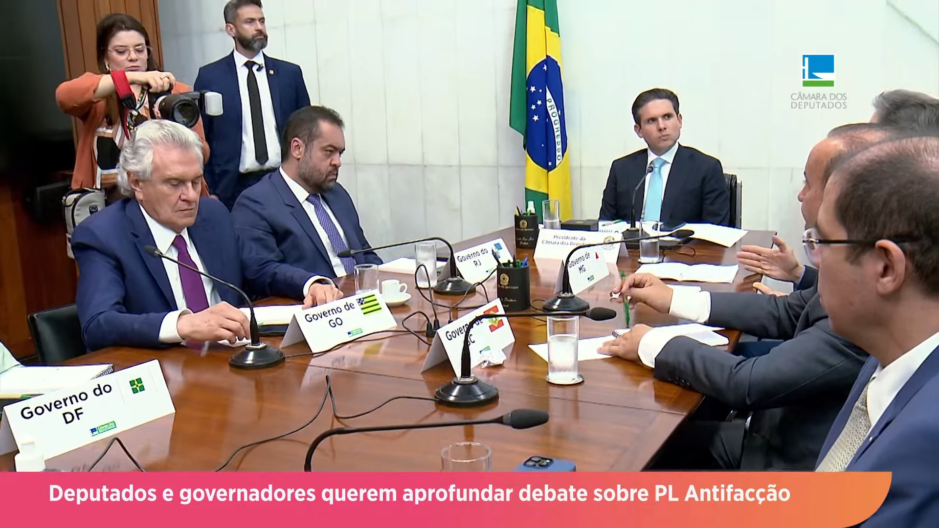 Projeto de Lei Antifacção: Deputados e governadores querem aprofundar debate