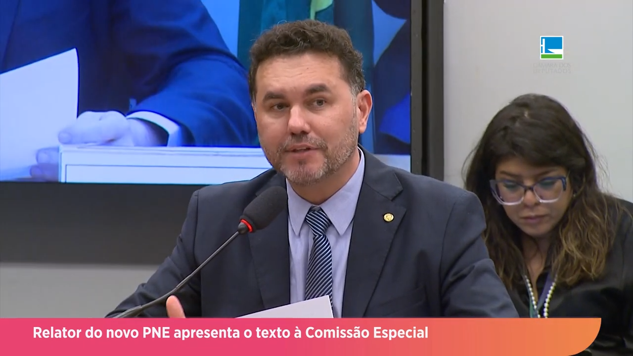 Relator do novo PNE apresenta o texto à Comissão Especial