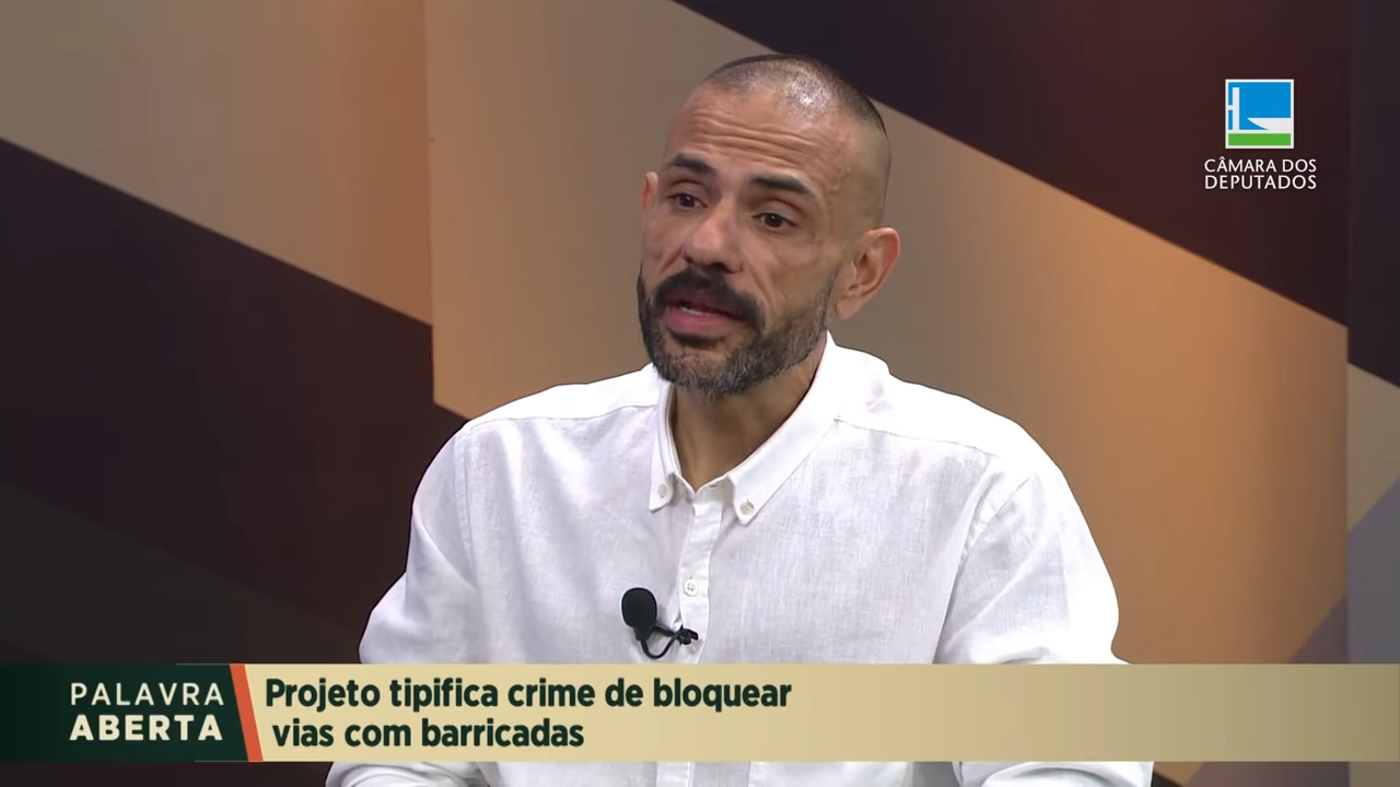 Sargento Portugal propõe tornar crime bloquear ruas com barricadas