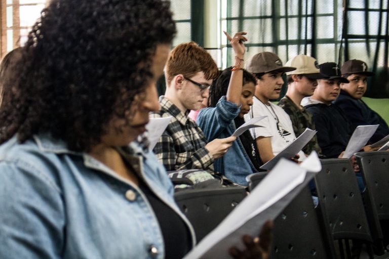 Educação - sala de aula - alunos estudantes jovens adolescentes ensino médio profissionalizante participação ensino (Projeto Start, profissionalizante, Pelotas-RS)