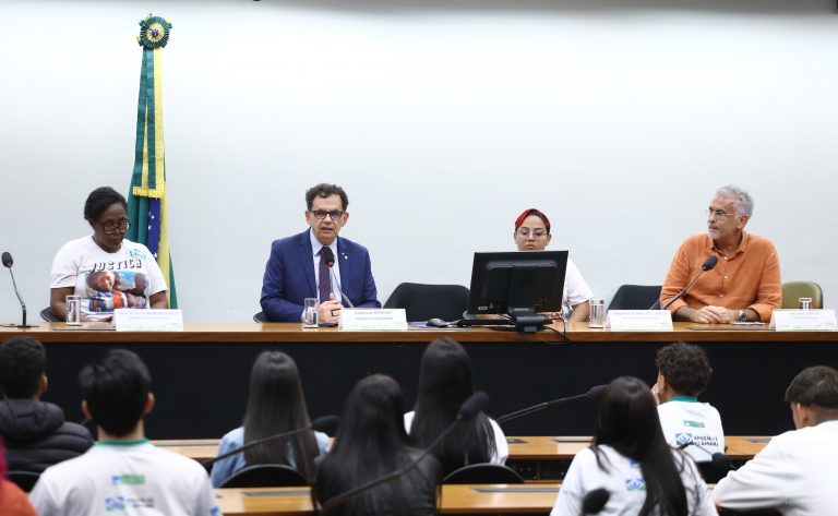 Audiência Pública - Violência letal contra crianças e adolescentes no Brasil. Dep. Reimont (PT-RJ). Representante da Entidade Rio de Paz, Antonio Carlos.