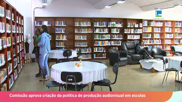 Comissão aprova política de produção audiovisual para escolas públicas