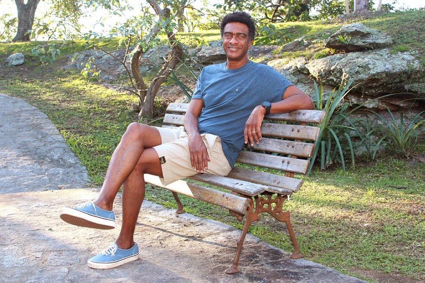 Hélio de la Peña celebra o amigo Arlindo Cruz no Trilha das Artes (reprise)