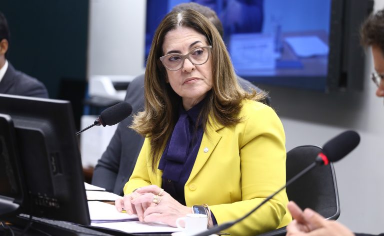 Comissão aprova criação do “Orçamento Criança” para rastrear recursos da primeira infância