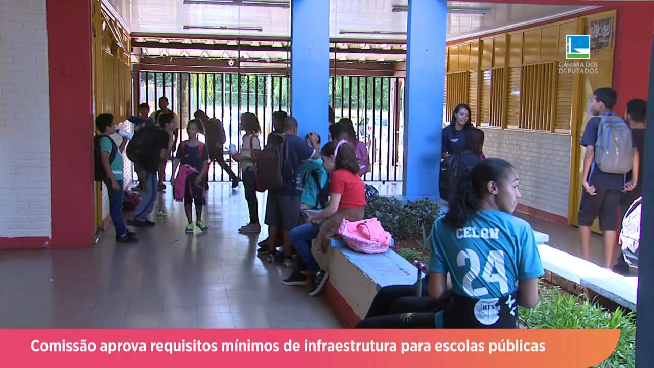 Educação básica: comissão aprova requisitos mínimos de infraestrutura para a rede pública