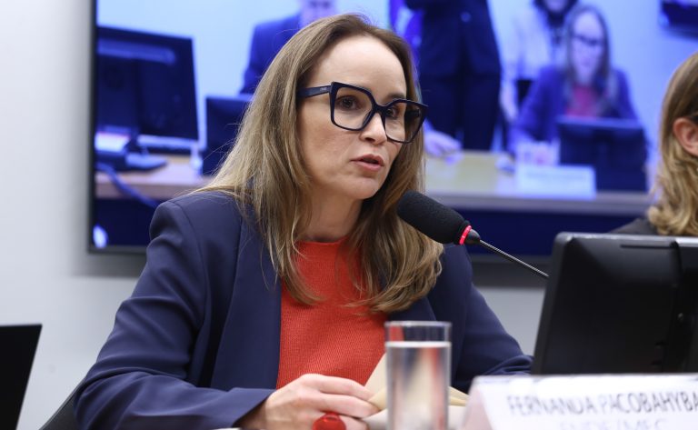 Audiência Pública - Execução das políticas de educação inclusiva para estudantes com deficiência visual. Presidente - Fundo Nacional de Desenvolvimento da Educação do Ministério da Educação - FNDE/MEC, Fernanda Mara Pacobahyba.