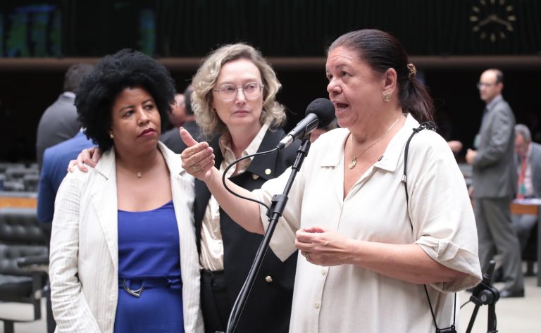 Câmara votará na semana que vem projetos que criam punição contra violência vicária – Notícias