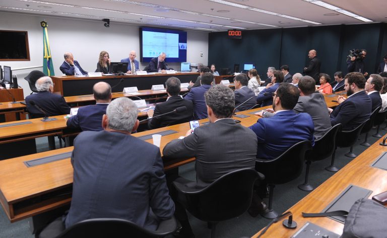 Com foco em biocombustíveis, seminário aponta caminhos para a substituição gradual do petróleo Com foco em biocombustíveis, seminário aponta caminhos para a substituição gradual do petróleo