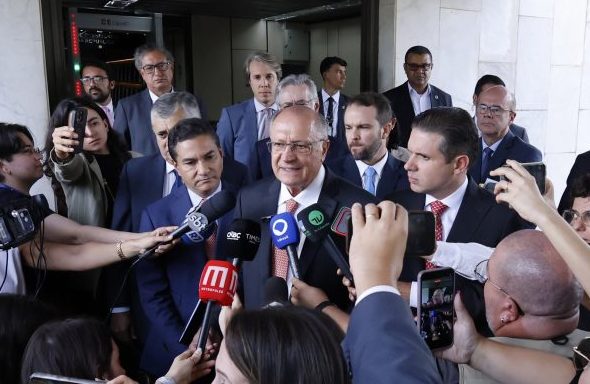 Motta admite possíveis medidas de proteção ao agro no acordo entre União Europeia e Mercosul Motta admite possíveis medidas de proteção ao agro no acordo entre União Europeia e Mercosul