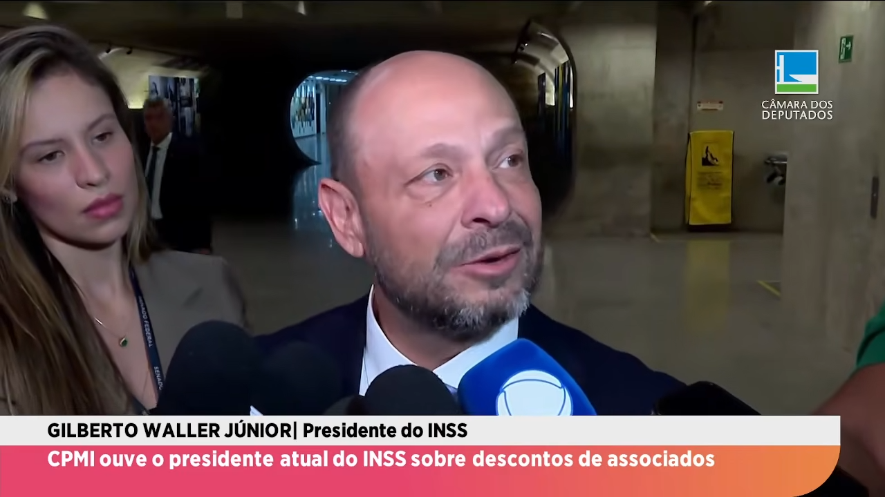 Direto da Câmara | Presidente do INSS fala à CPMI sobre descontos de associados