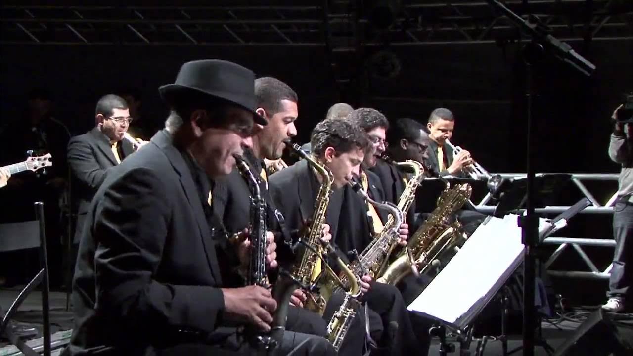 A junção entre frevo e jazz na Spok Frevo Orquestra (reprise)