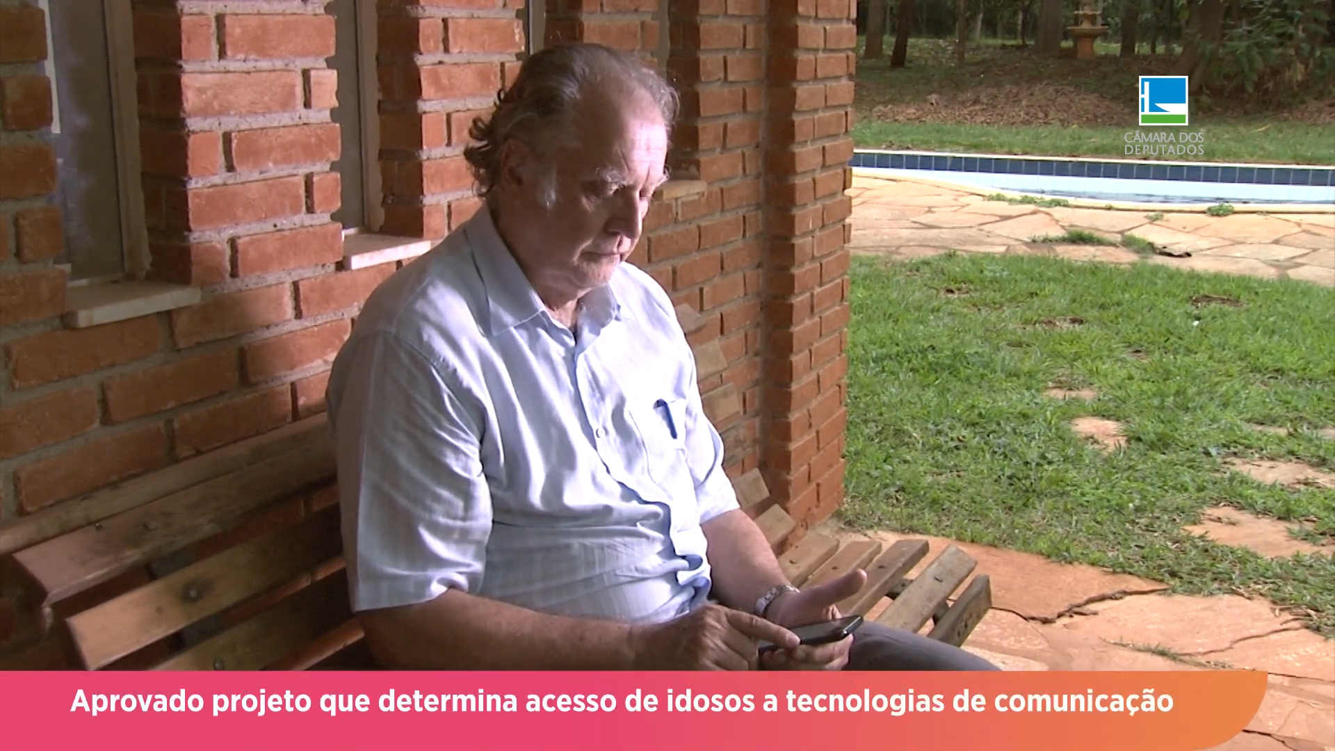 Aprovado projeto que determina acesso de idosos a tecnologias de comunicação