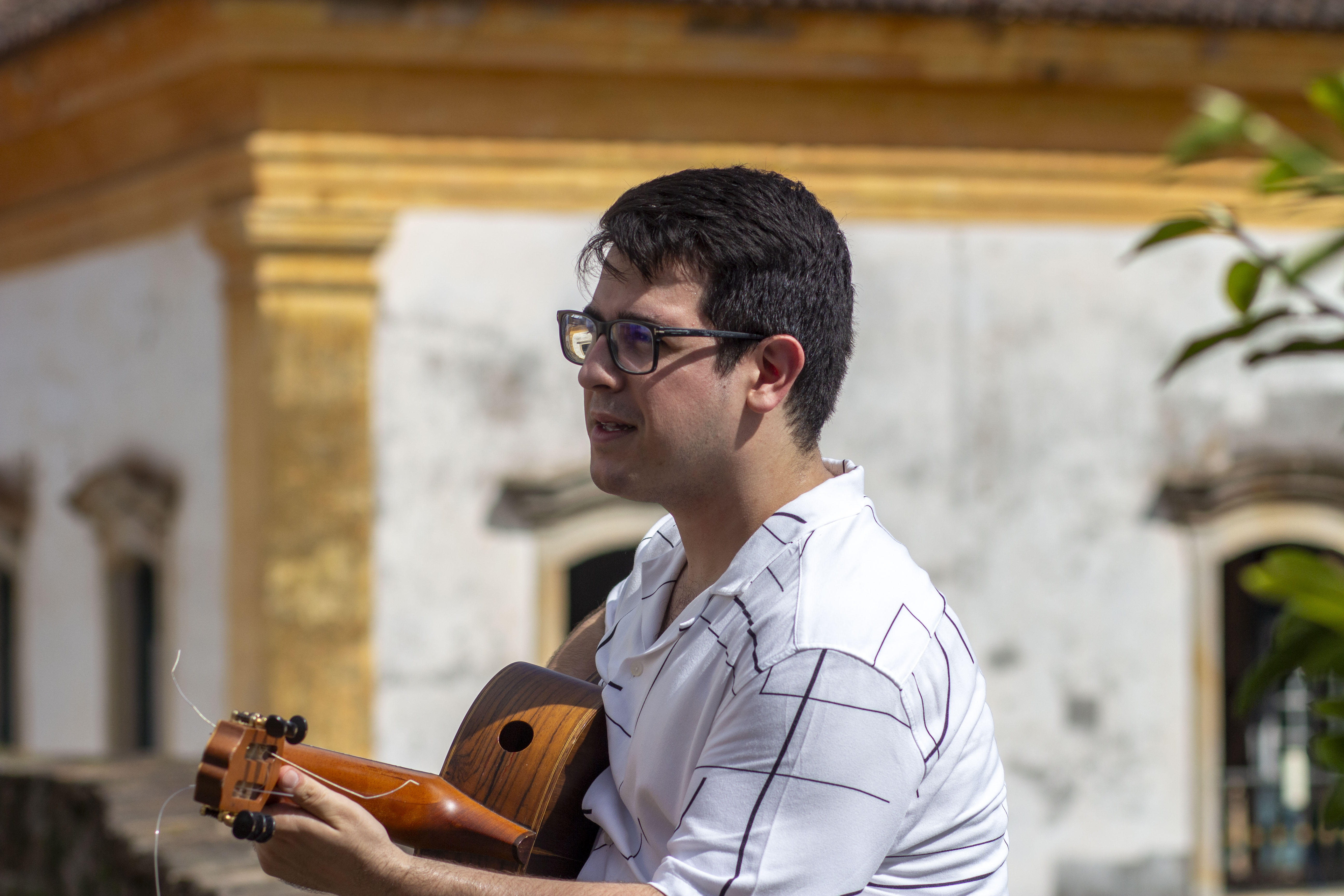 Entre montanhas e belas harmonias, mineiro Felipe Bedetti se firma no cenário musical