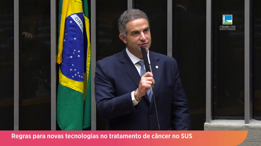 Direto da Câmara | Acesso a terapias avançadas contra o câncer no SUS é aprovado na Câmara