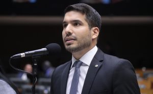 André Fernandes