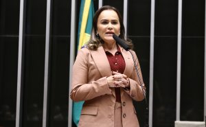 Daniela do Waguinho