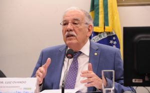 Dr. Luiz Ovando