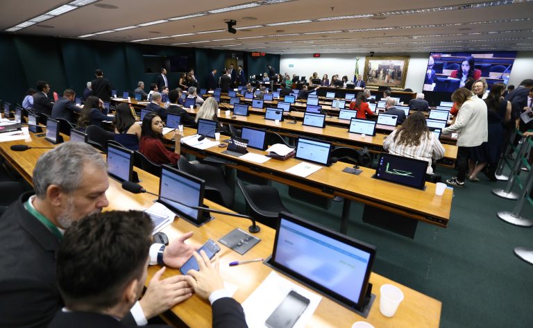 Comissão aprova seis projetos que criam datas comemorativas – Notícias Comissão aprova seis projetos que criam datas comemorativas – Notícias