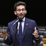 Projeto aumenta pena para o crime de importunação sexual