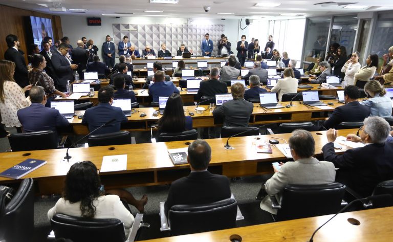 CPMI do INSS aprova requerimentos enquanto aguarda decisão do STF sobre prorrogação CPMI do INSS aprova requerimentos enquanto aguarda decisão do STF sobre prorrogação