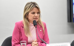 Flávia Morais