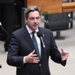 Comissão aprova suspensão de portaria do Exército sobre gestão de armas para CAC