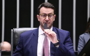 Delegado Matheus Laiola