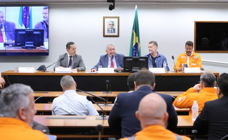 Especialistas responsabilizam distribuidoras e revendedoras pela alta nos preços dos combustíveis – Notícias Especialistas responsabilizam distribuidoras e revendedoras pela alta nos preços dos combustíveis – Notícias