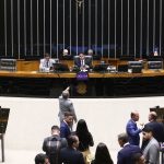 Deputados analisam em Plenário a MP que altera regras do seguro-defeso; acompanhe