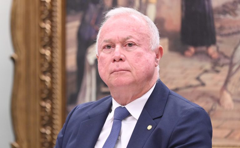 Audiência Pública - Debate sobre o fim da escala 6x1 ( <a target=