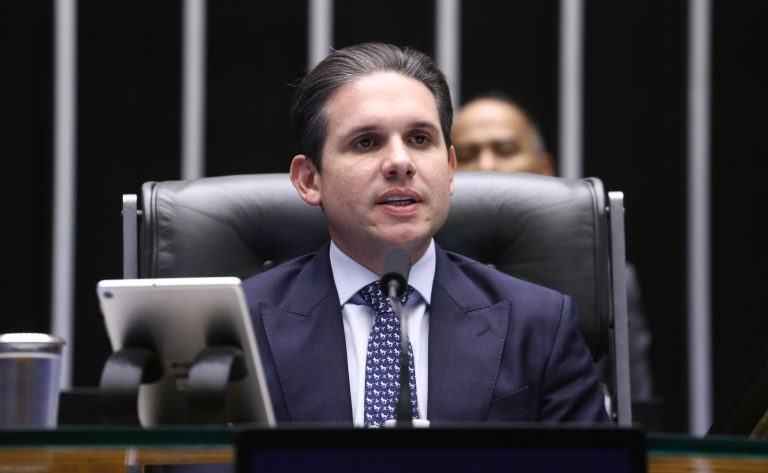 Discussão e votação de propostas legislativas. Presidente da Câmara dos Deputados, Hugo Motta (REPUBLICANOS - PB)