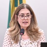 Falta de implementação de lei de prevenção ao suicídio preocupa deputados e especialistas