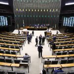 Câmara aprova MP que altera regras do seguro-defeso