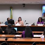 Nutricionistas pedem jornada de 30 horas e piso salarial em audiência na Câmara