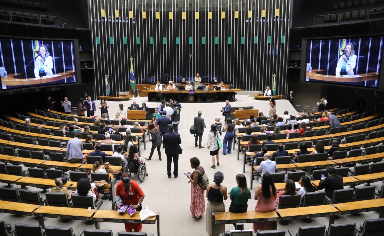 Câmara debate feminicídio e convidadas pedem votação de projeto que criminaliza misoginia – Notícias