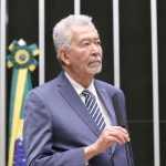 Comissão aprova projeto que obriga bancos a oferecer meio de pagamento em conta-salário