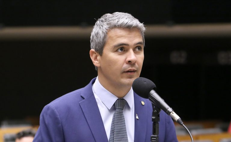 Discussão e votação de propostas legislativas. Dep. Diego Garcia (REPUBLICANOS - PR)