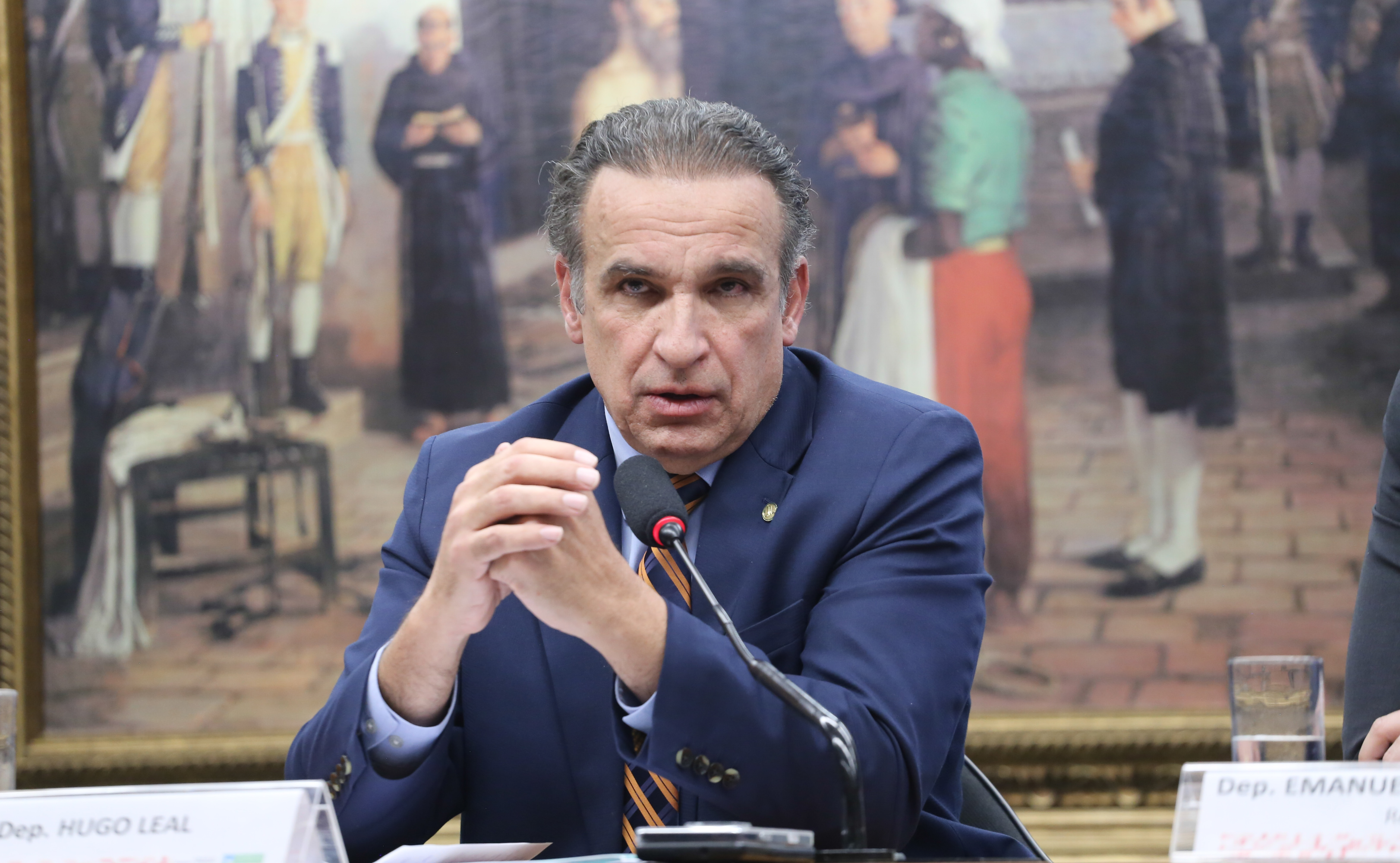 Comissão aprova projeto que padroniza sinalização em rodovias federais concedidas Comissão aprova projeto que padroniza sinalização em rodovias federais concedidas