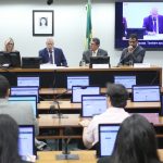 Debatedores relatam dificuldades para retirar passe livre interestadual de pessoas com deficiência