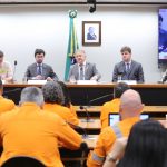 Petrobras e postos negam responsabilidade pela alta dos combustíveis