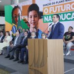 Motta destaca papel da Câmara na formulação do novo Plano Nacional de Educação