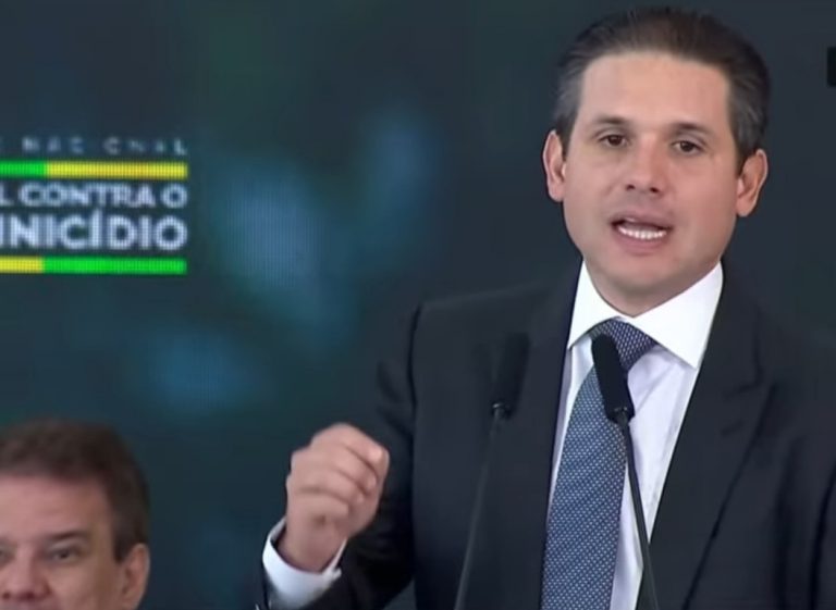 Motta discursa em cerimônia dos 100 dias do pacto contra o feminicídio