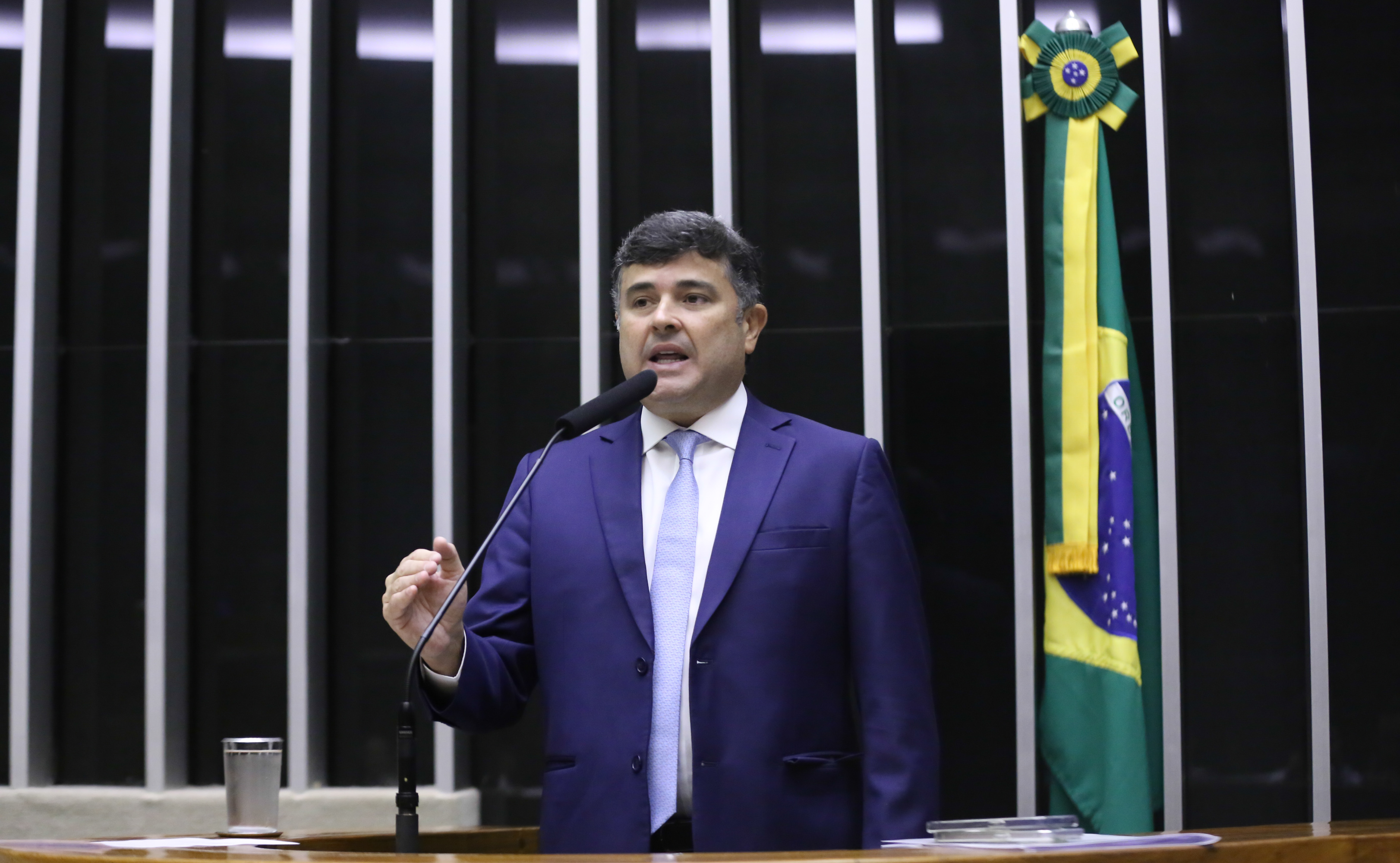 Projeto torna obrigatória presença de técnico de enfermagem em escolas de tempo integral